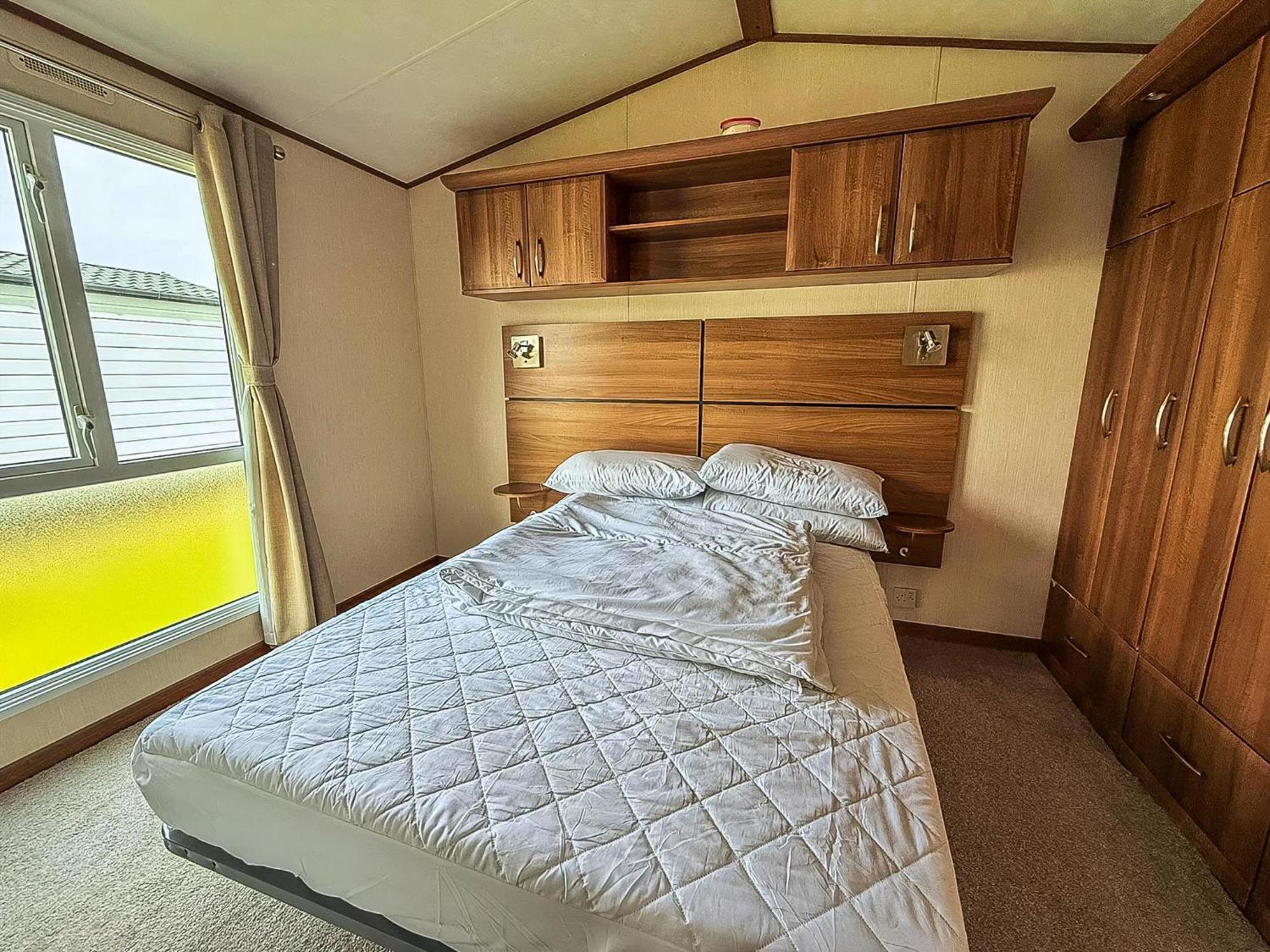 Stunning 6 Berth Caravan With Decking At Southview Holiday Park Ref 33175V Скегнесс Экстерьер фото